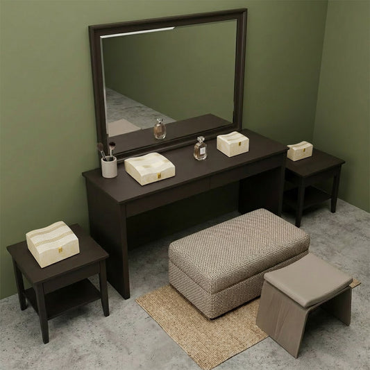 Set of 4 Pieces : (S01,P001,IvryMrb)