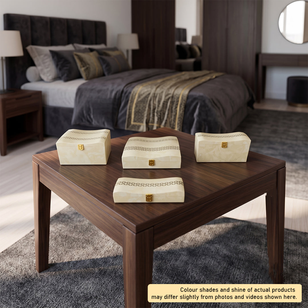 Set of 4 Pieces : (S4-2,P001,IvryMrb)