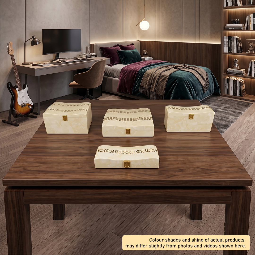 Set of 4 Pieces : (S4-2,P001,IvryMrb)