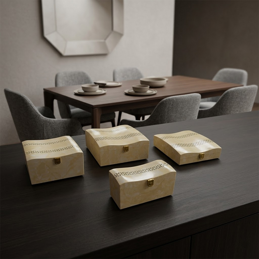 Set of 4 Pieces : (S01,P001,IvryMrb)